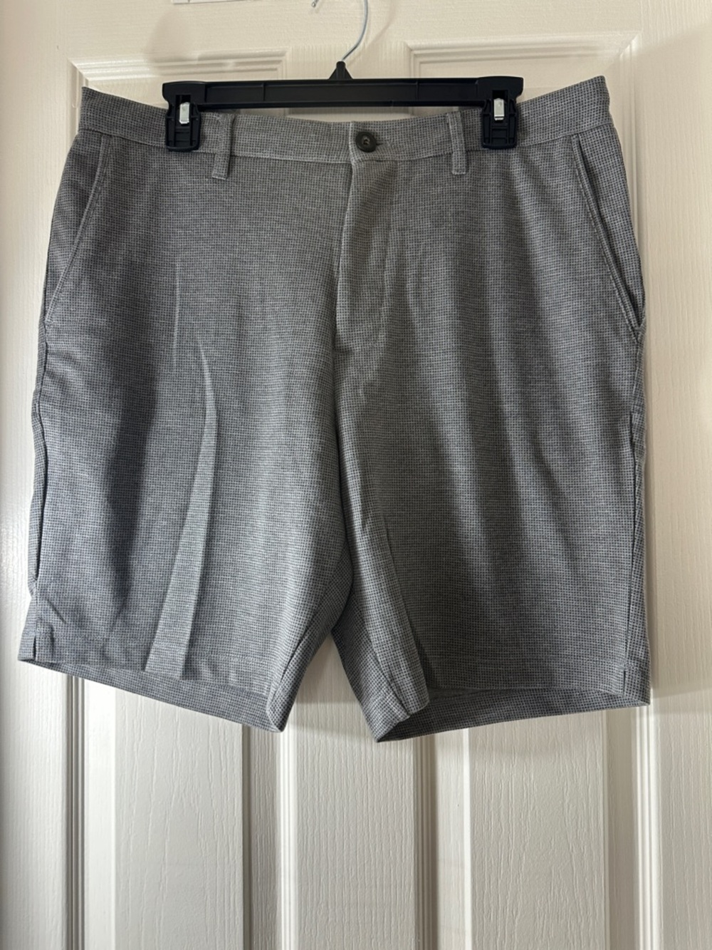 Tailored Men's Grey Micro-Check Flat Front Shorts